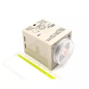 H3CR-A8E 0,05s-300h 100-240VAC/100-125VDC Omron реле времени фото 1