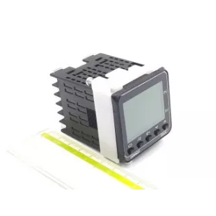 E5CC-RX3D5M-000 24V AC/DC 50/60Hz Omron контроллер температурный электронный фото 1